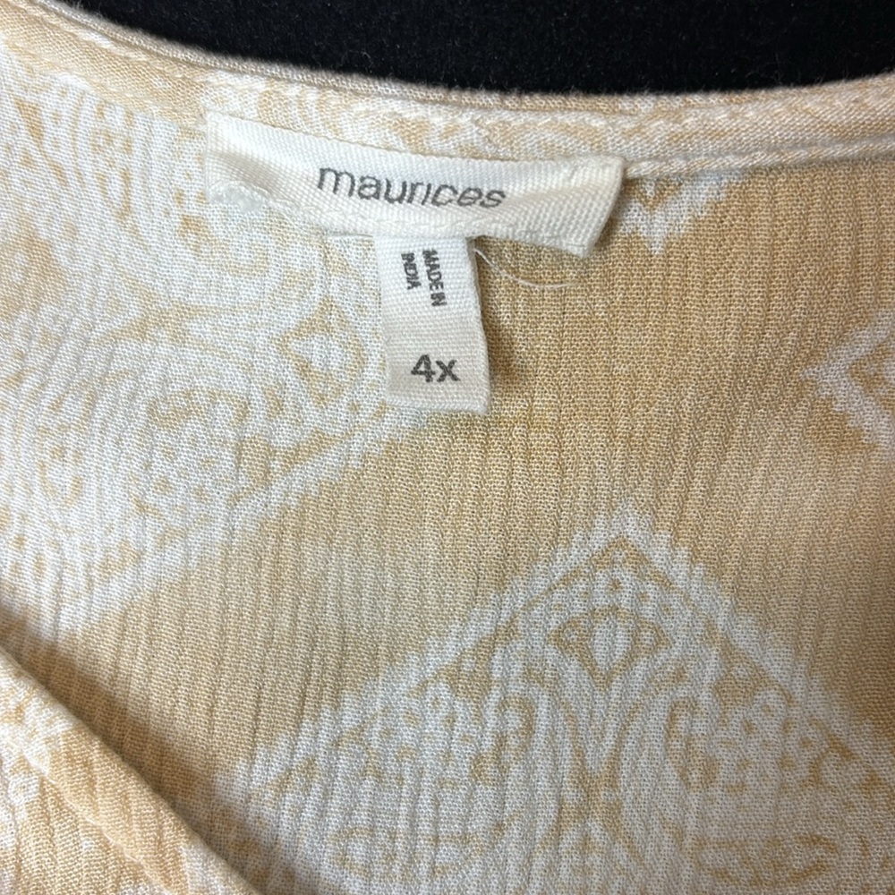 Maurices Size 4x Button Up Top - image 7